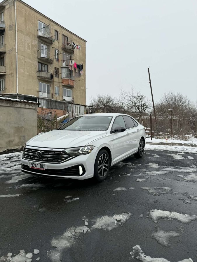 Volkswagen Jetta 2023 — photo 2
