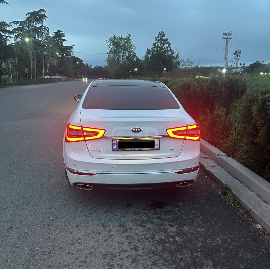 Kia Cadenza 2014 — photo 2