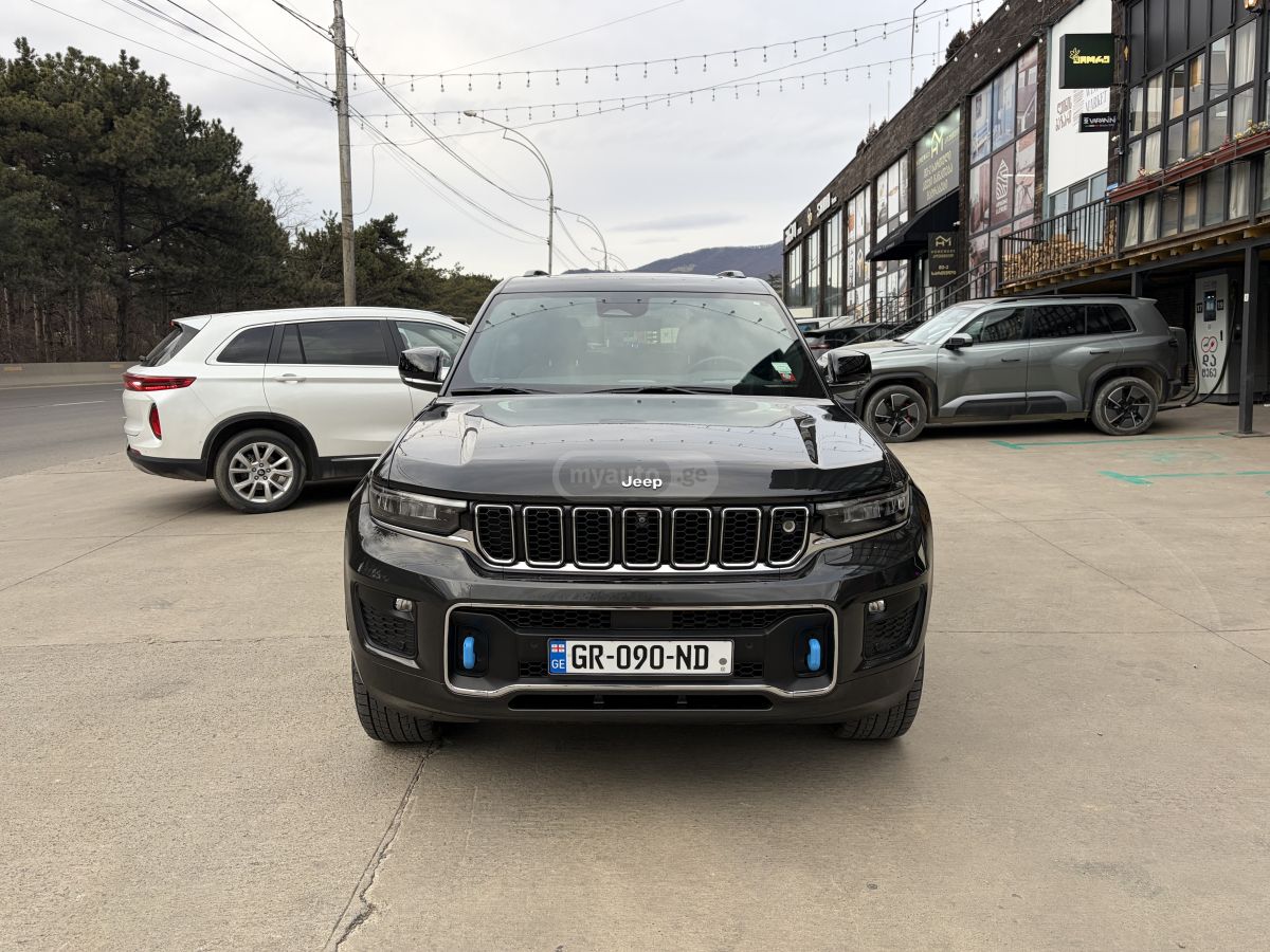 Jeep Grand Cherokee 2023 — photo 2