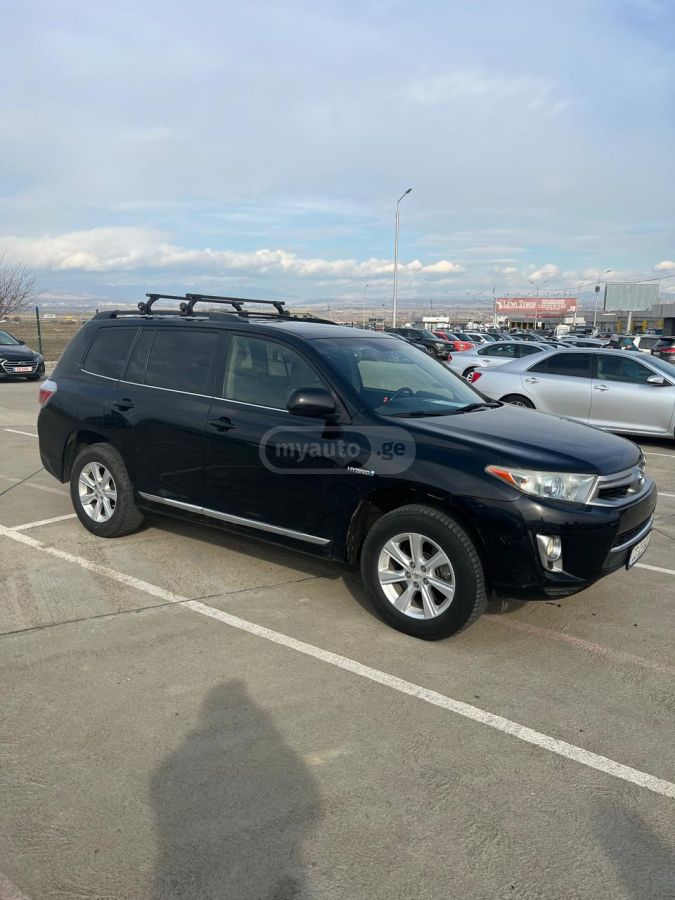 Toyota Highlander 2012 — photo 2