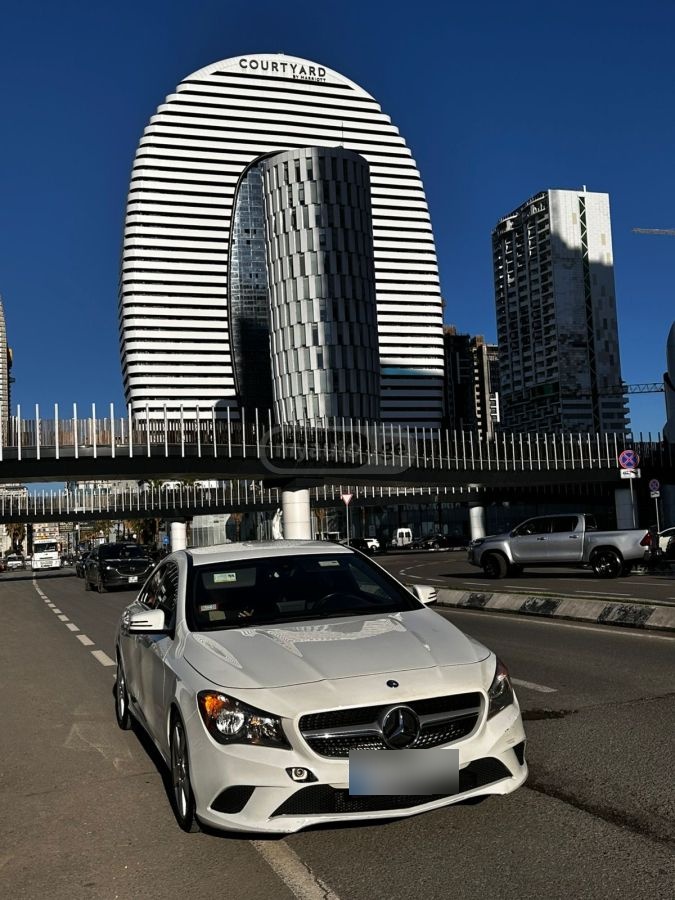 Mercedes-Benz CLA 250