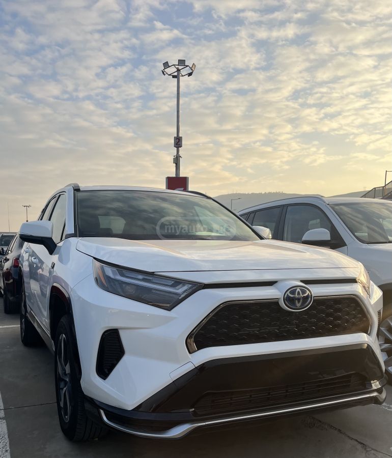 Toyota RAV4 2023 — photo 2