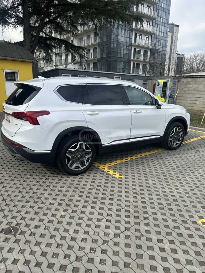 Hyundai Santa Fe 2021 — photo 2