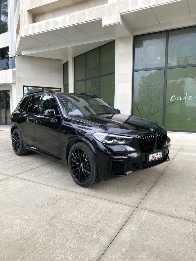BMW X5 2022 — photo 2