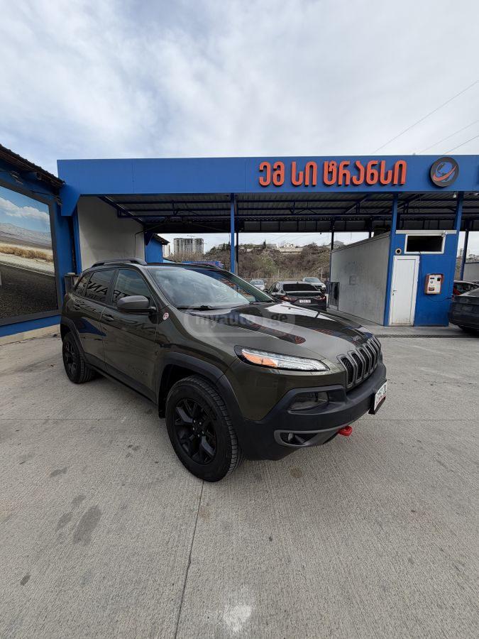 Jeep Cherokee 2015 — photo 2