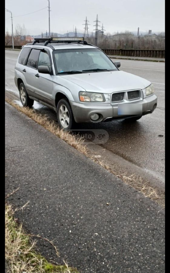Subaru Forester 2004 — photo 2
