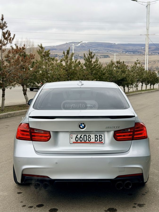 BMW 320 2014 — photo 2