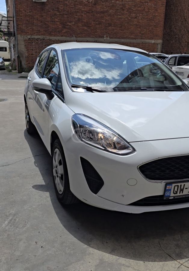 Ford Fiesta 2019 — photo 2