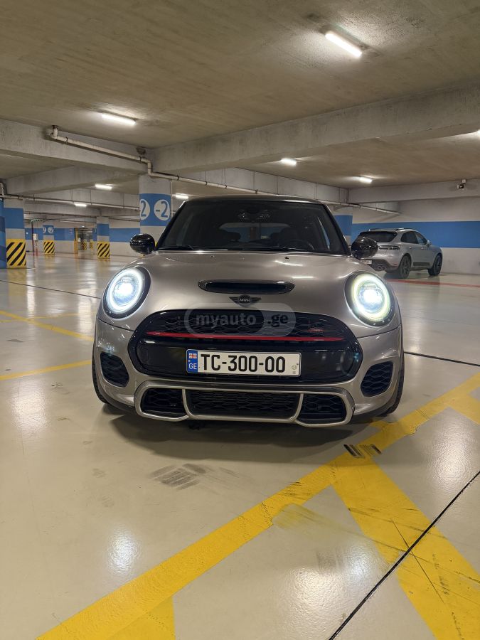Mini Cooper 2018 — photo 2