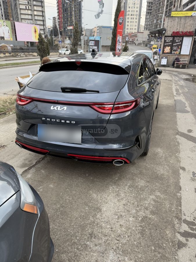 Kia ProCeed 2022 — photo 2