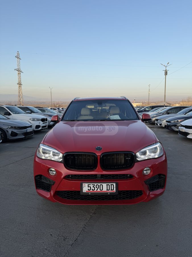 BMW X5 2017 — photo 2