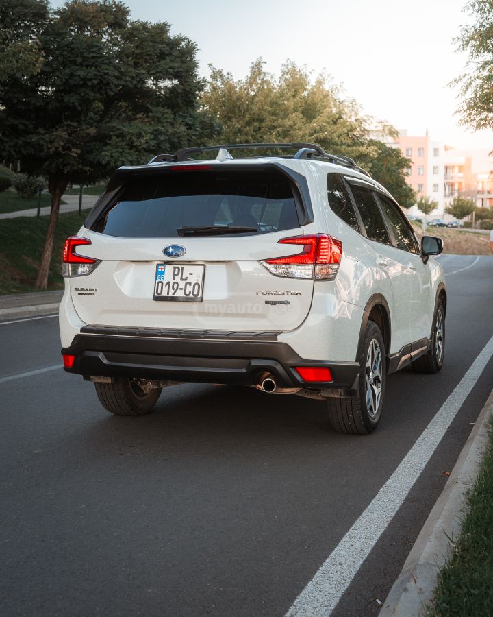 Subaru Forester 2024 — photo 2