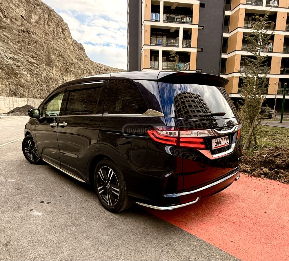 Honda Odyssey 2016 — photo 2
