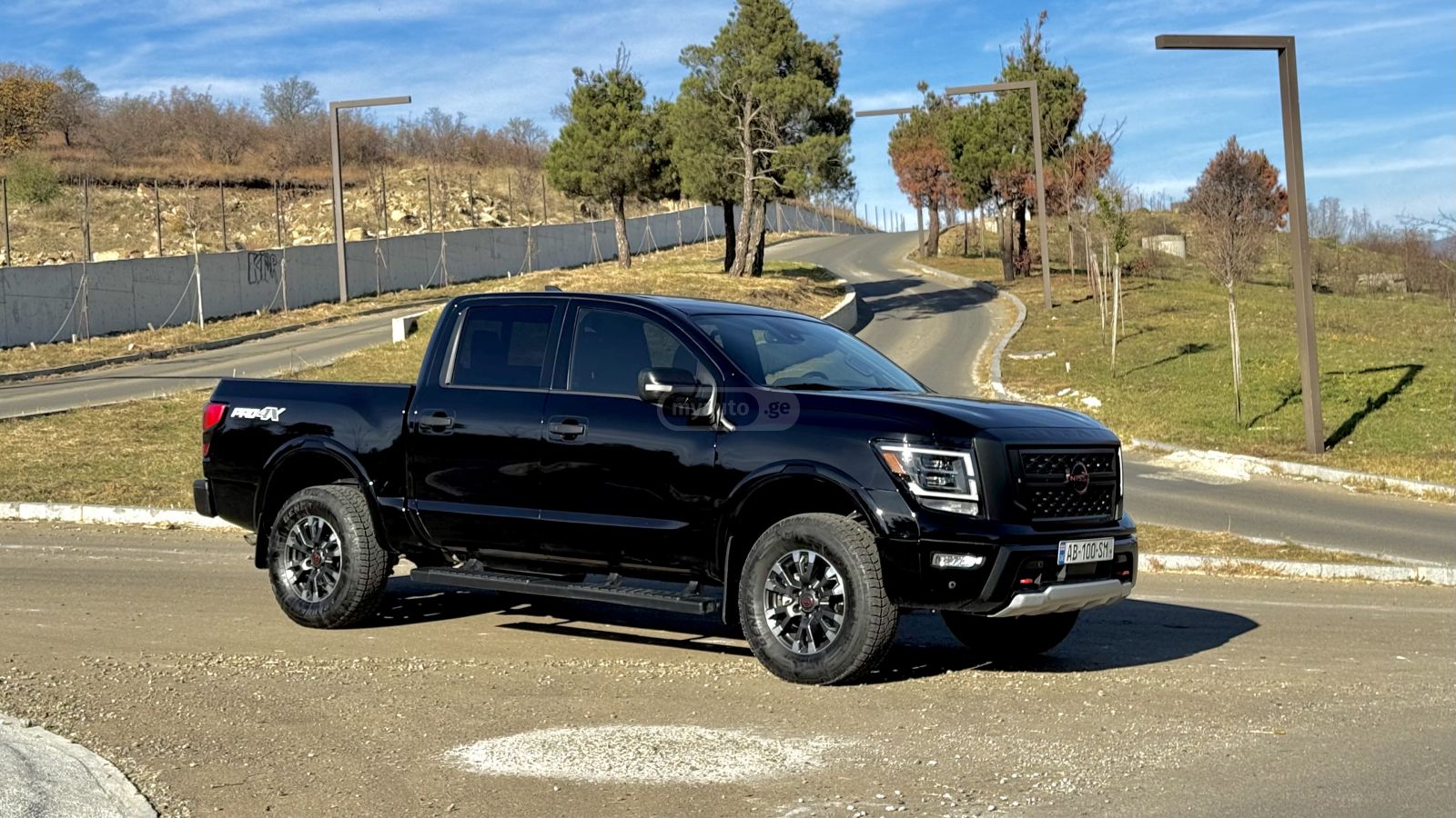 Nissan Titan 2024 — photo 2