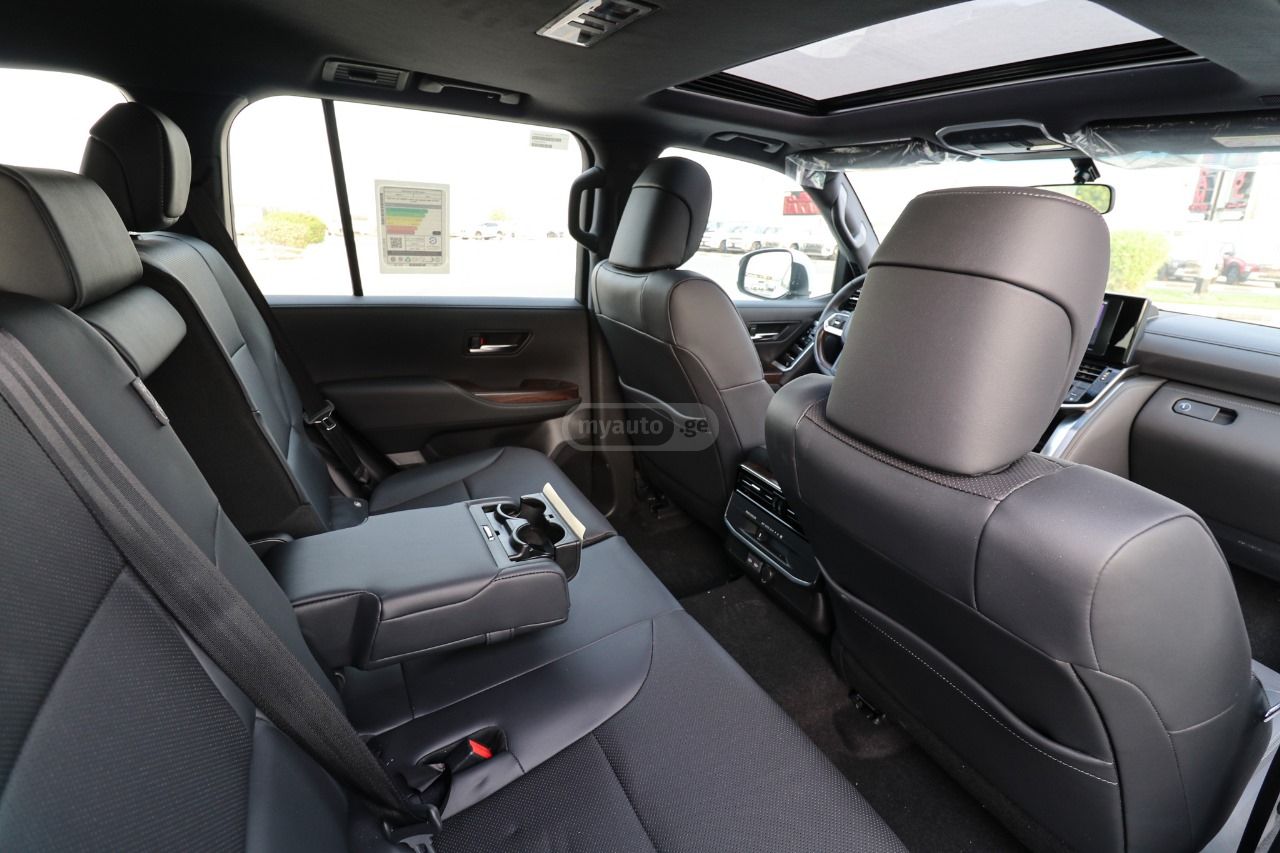 Toyota Land Cruiser 2025 — photo 2