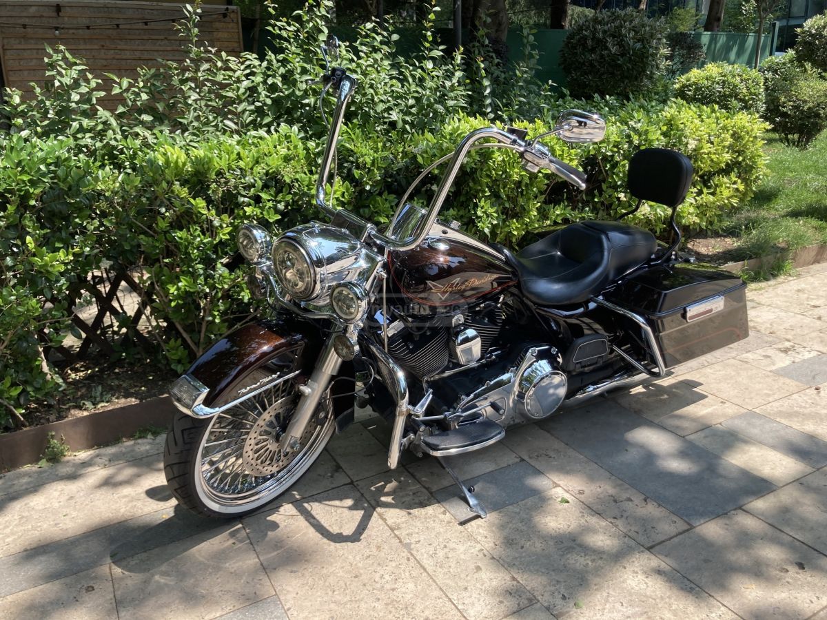 Harley-Davidson Road King 2011 — photo 2