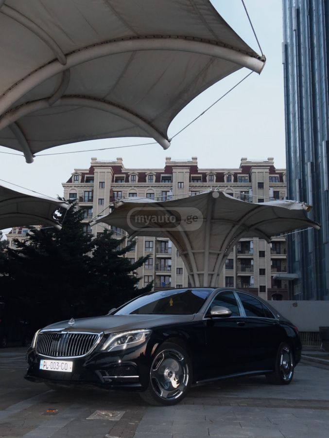 Mercedes-Benz S 560