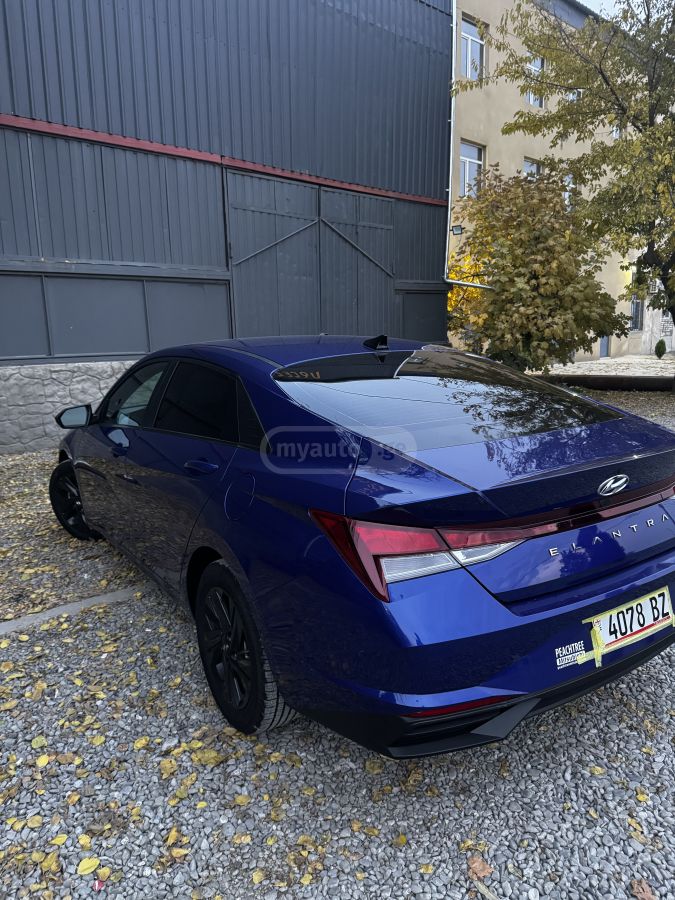 Hyundai Elantra