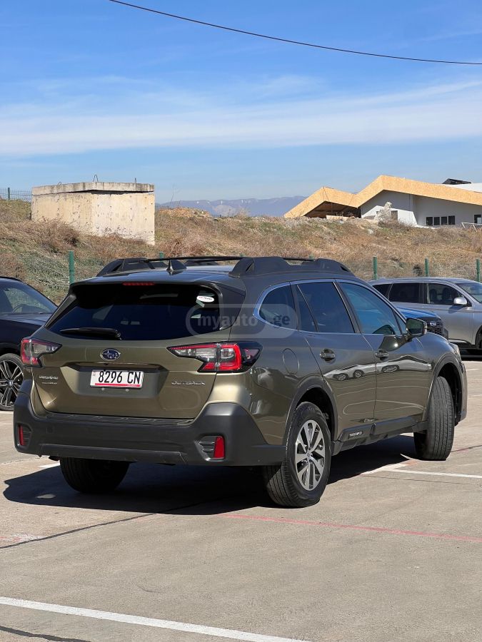 Subaru Outback 2022 — photo 2