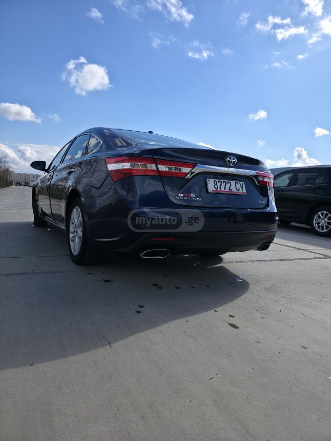 Toyota Avalon 2015 — photo 2