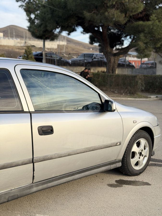 Opel Astra 1999 — photo 2