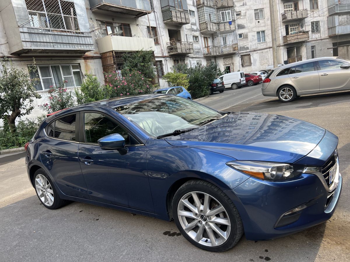 Mazda Mazda3 2017 — photo 2