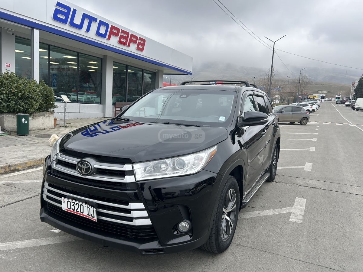 Toyota Highlander 2016 — photo 2
