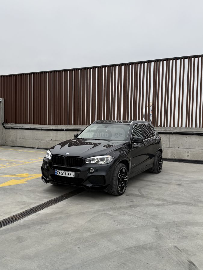 BMW X5 2015 — photo 2