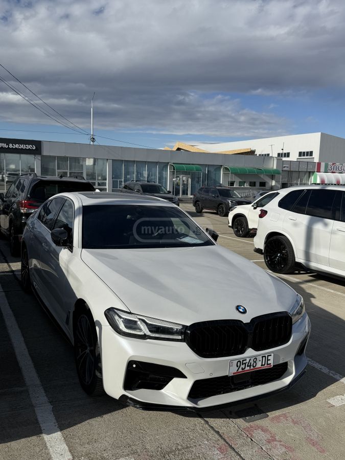 BMW 530 2023 — photo 2