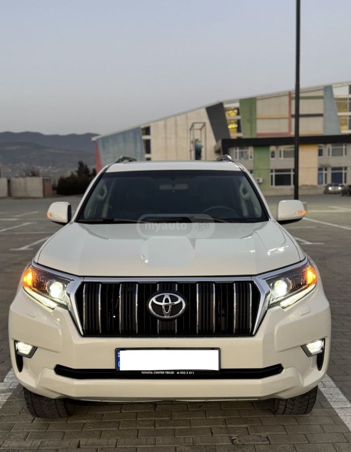 Toyota Land Cruiser Prado 2020 — photo 2