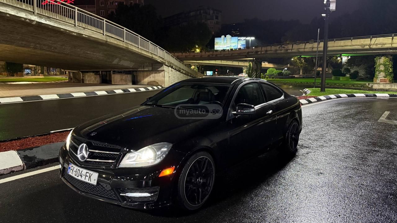 Mercedes-Benz C 350 2014 — photo 2