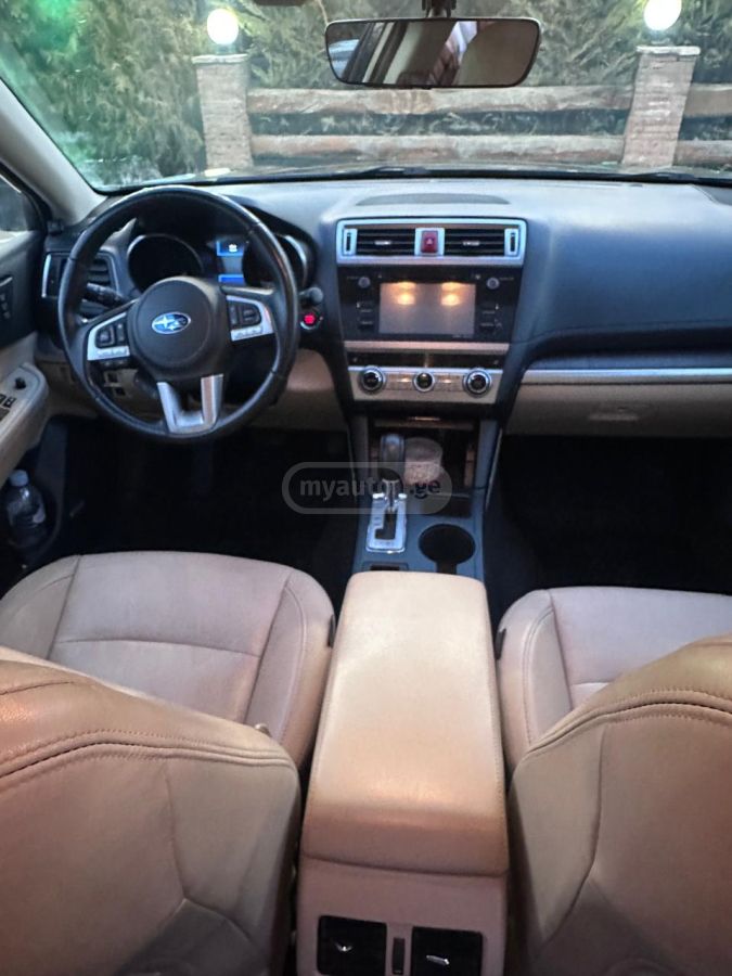 Subaru Outback 2017 — photo 2