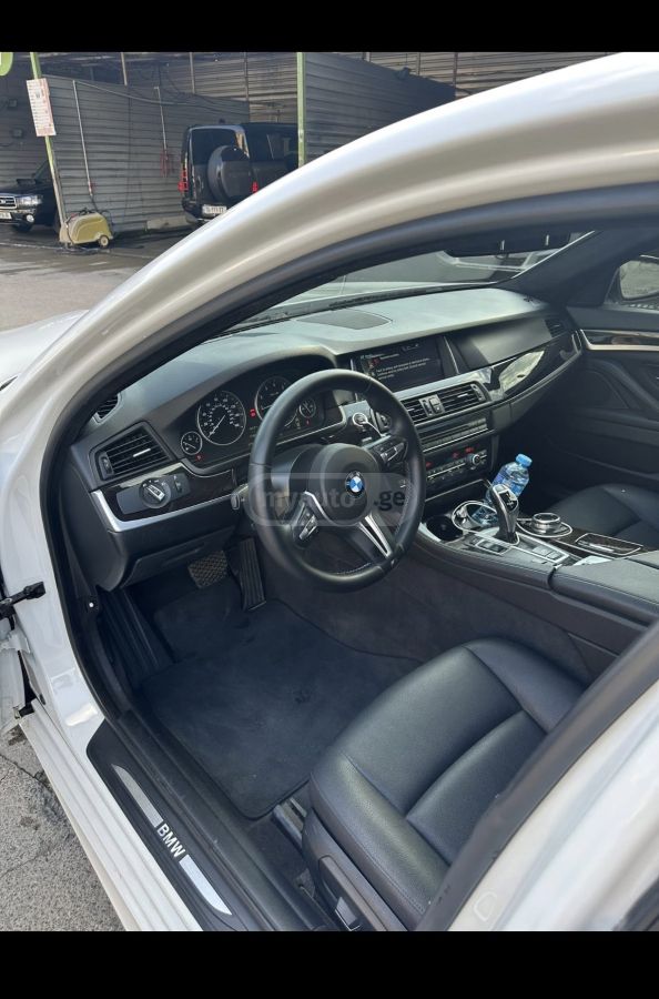 BMW 528 2014 — photo 2