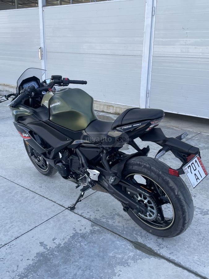 Kawasaki Ninja 650 2024 — photo 2