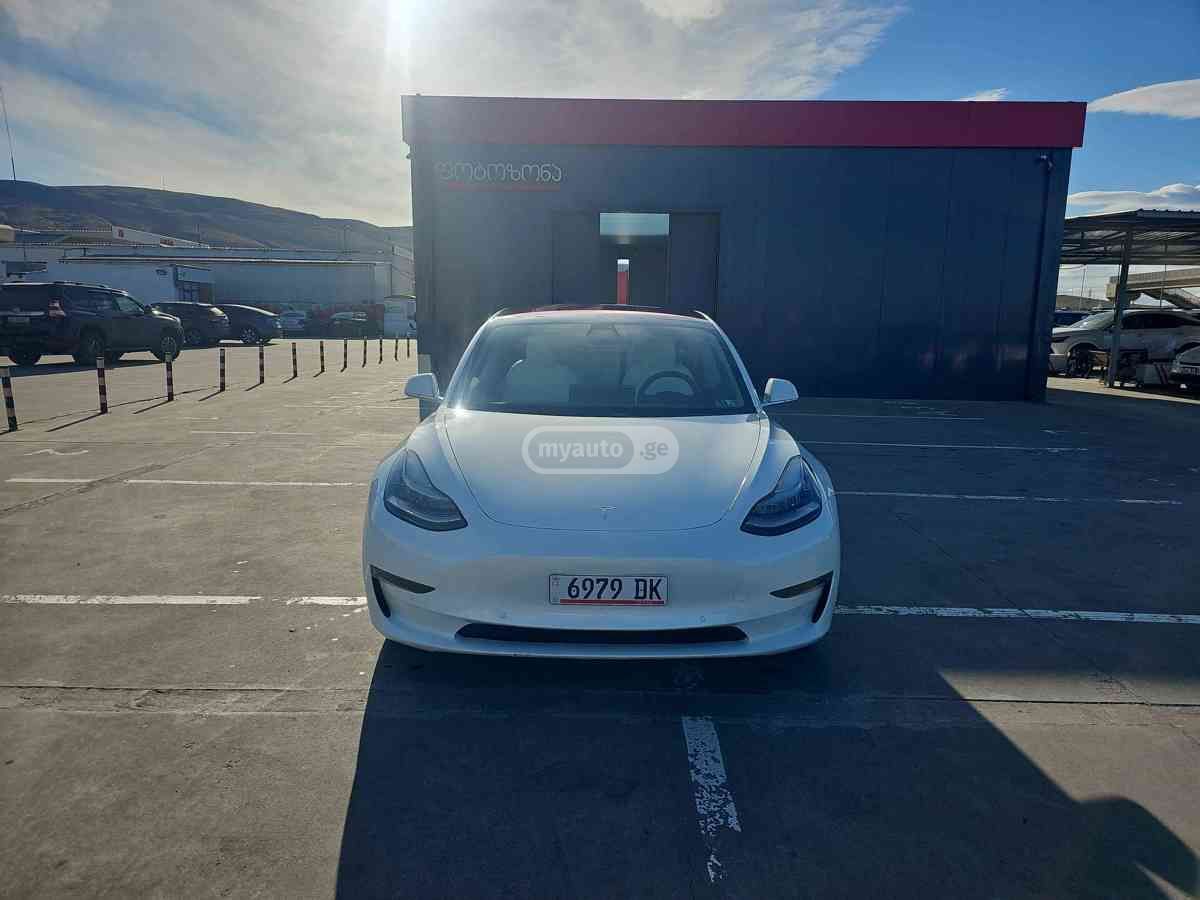 Tesla Model 3 2019 — photo 2