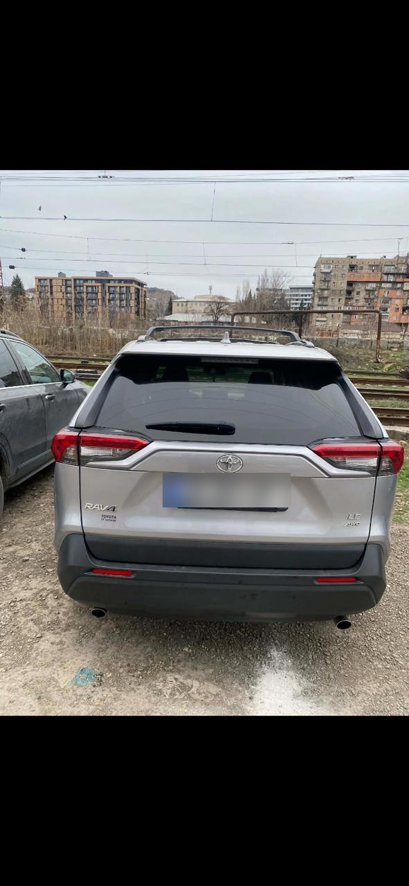 Toyota RAV 4 2019 — photo 2