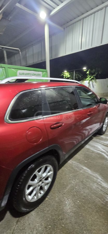Jeep Cherokee 2016 — photo 2