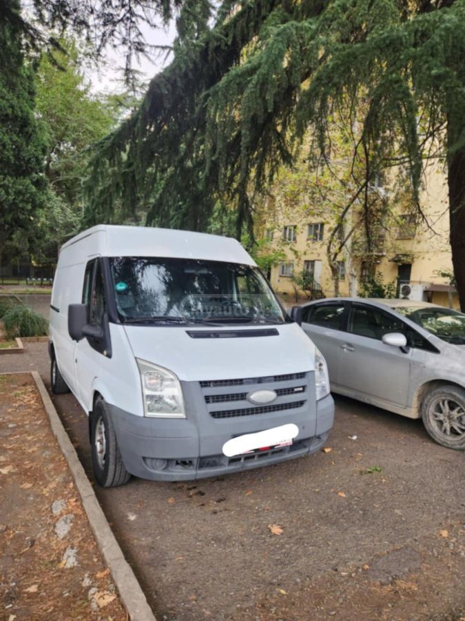 Ford Transit 2010 — photo 2
