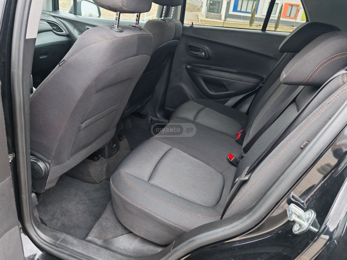 Chevrolet Trax 2017 — photo 2