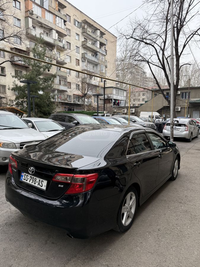 Toyota Camry 2014 — photo 2