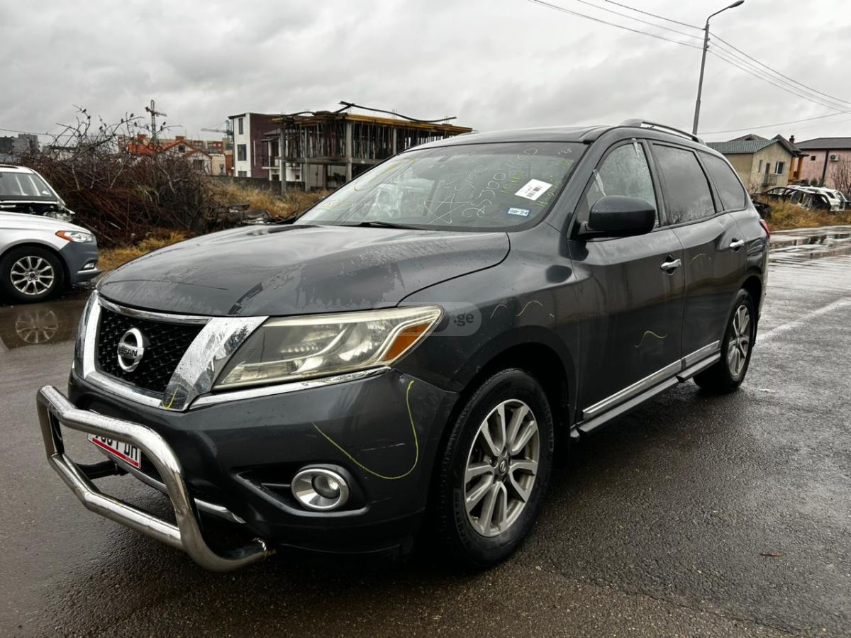Nissan Pathfinder 2014 — photo 2