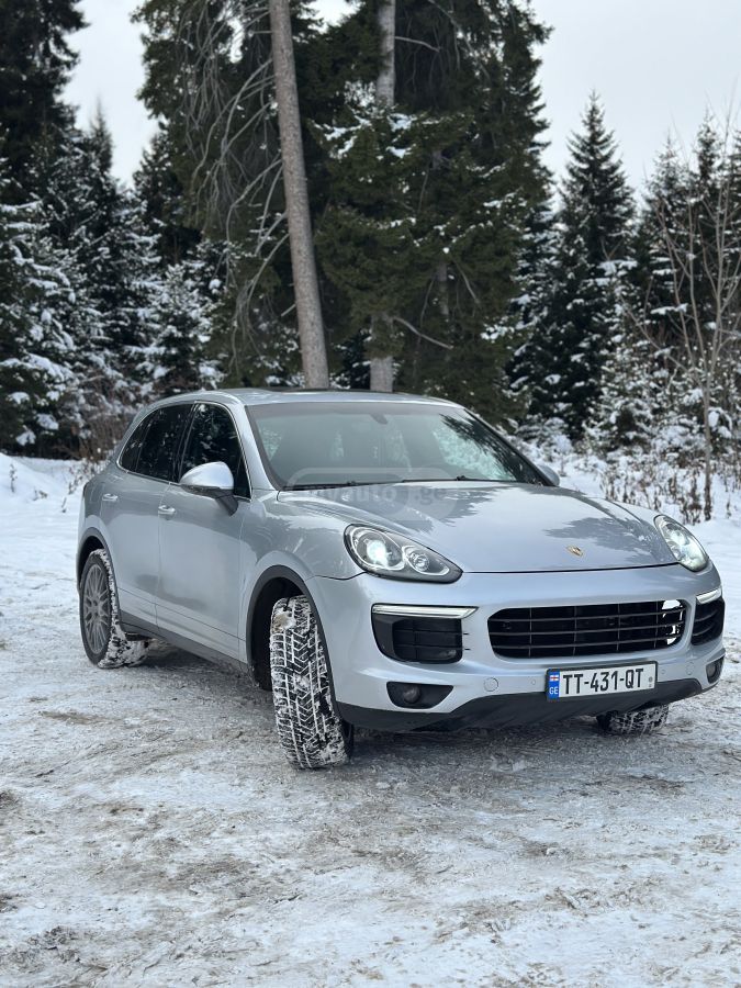 Porsche Cayenne 2015 — photo 2