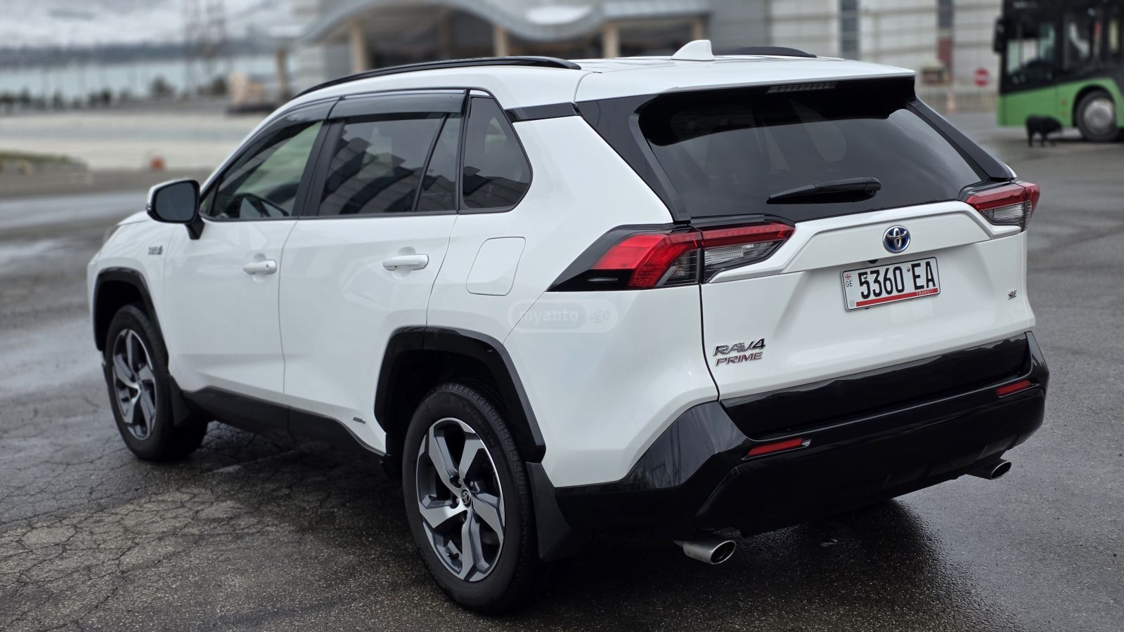 Toyota RAV 4 2021 — photo 2