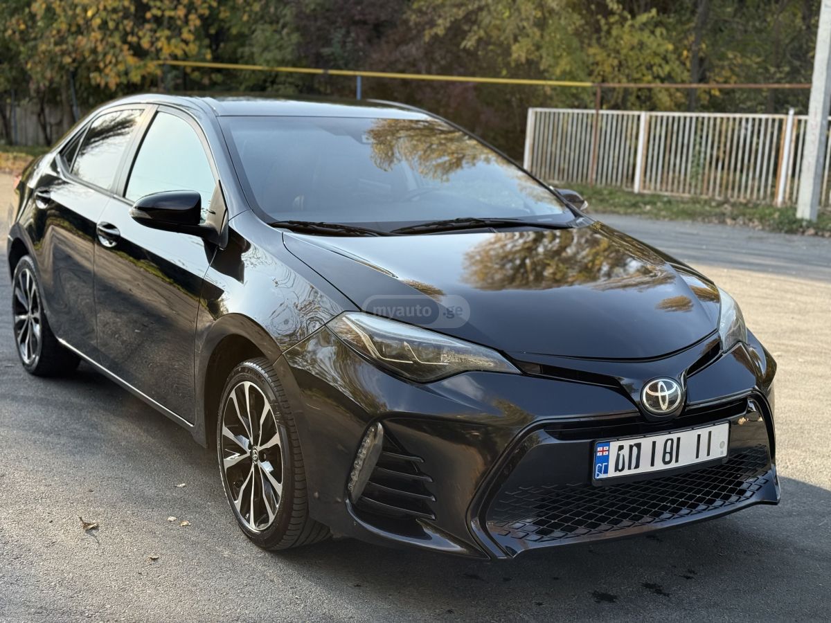 Toyota Corolla 2018 — photo 2