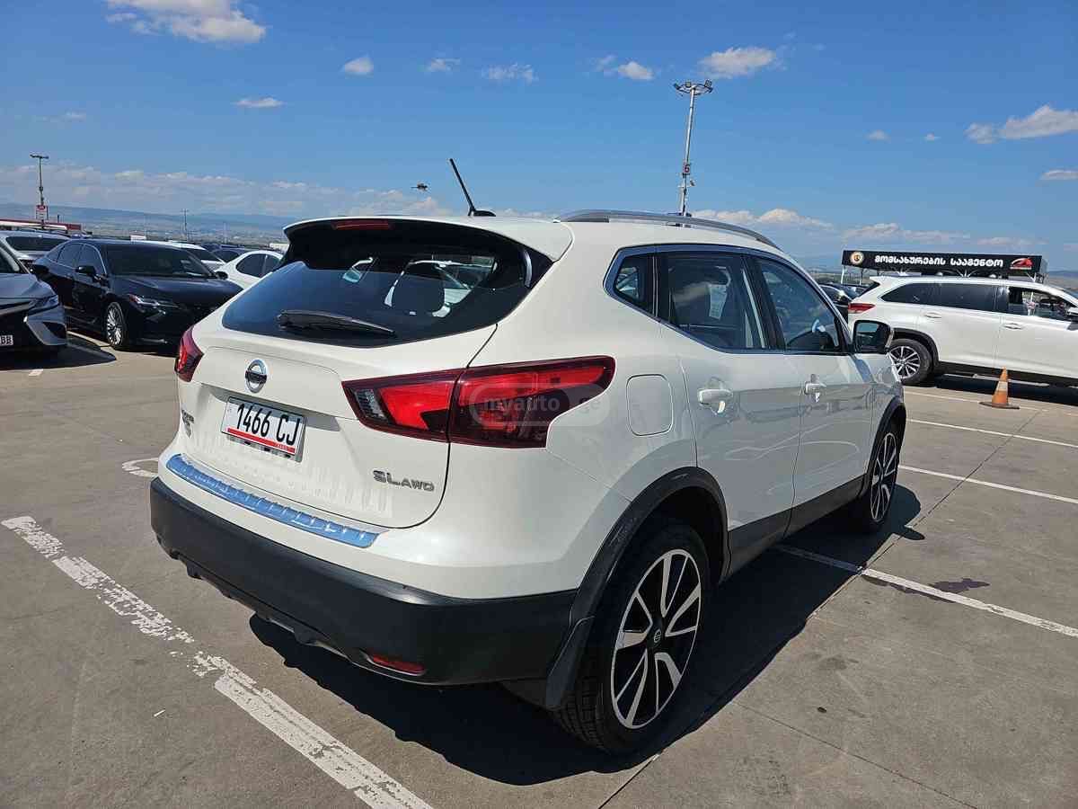 Nissan Rogue 2017 — photo 2