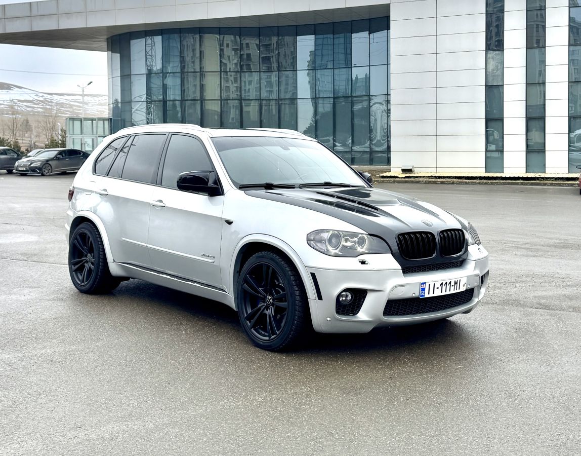 BMW X5 2012 — photo 2