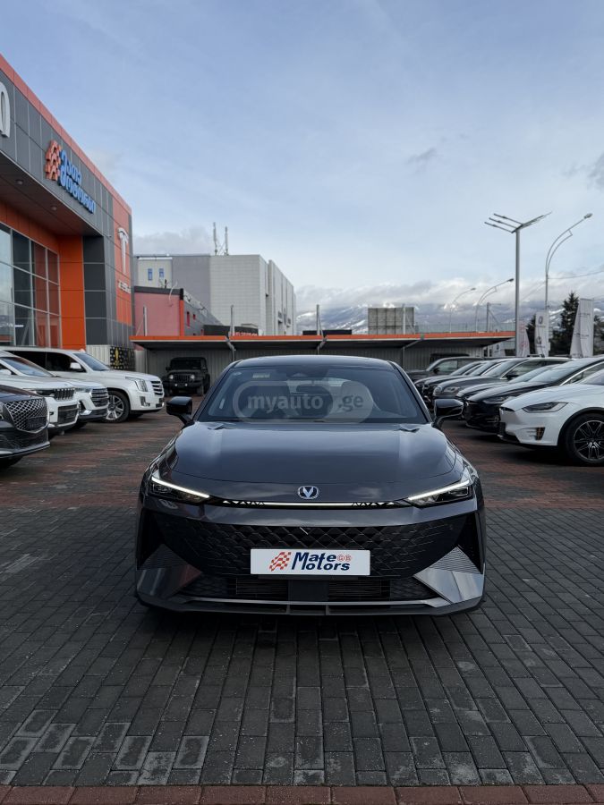 Changan UNI-V 2025 — photo 2