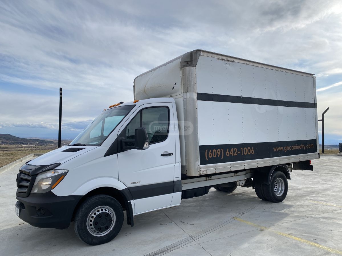 Mercedes-Benz Sprinter 2015 — photo 2