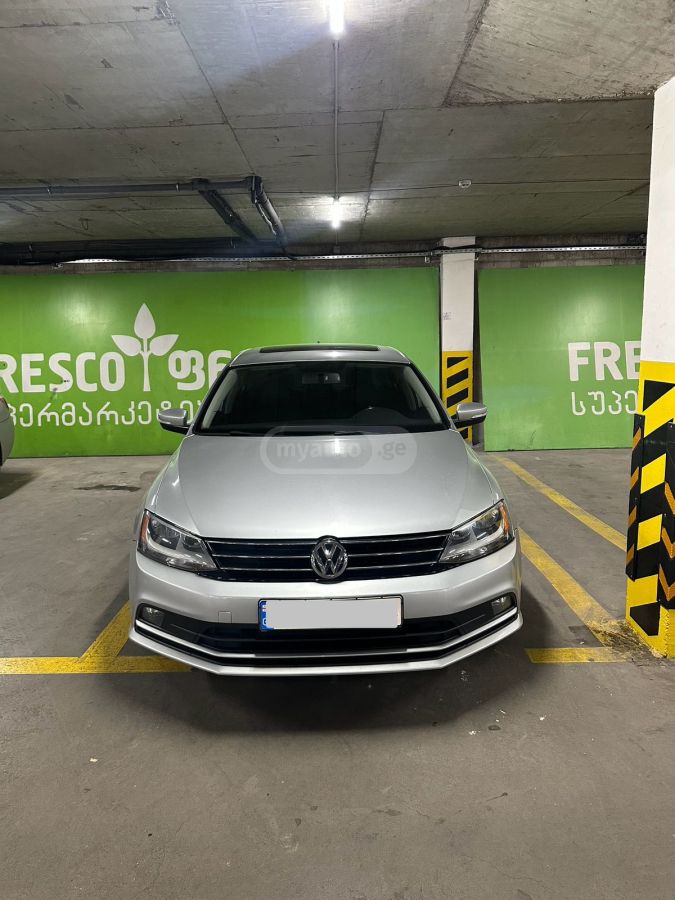 Volkswagen Jetta 2014 — photo 2
