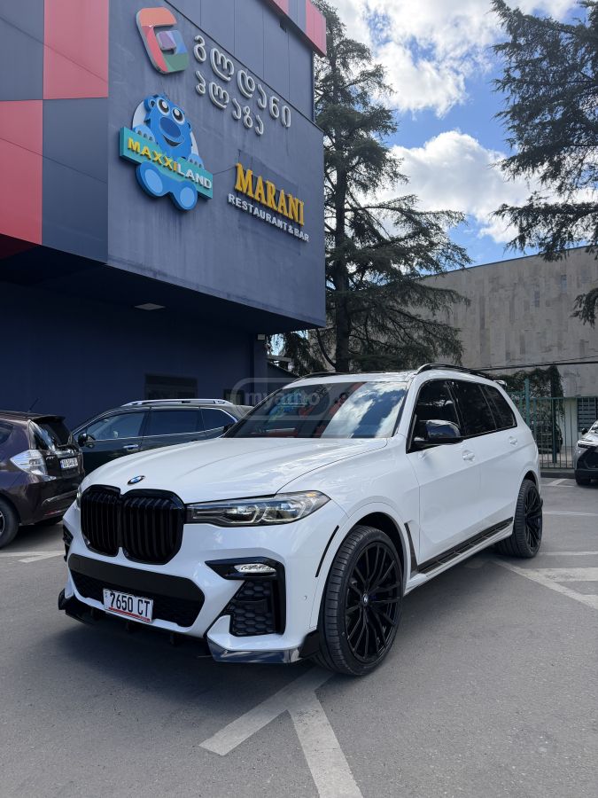 BMW X7 2022 — photo 2